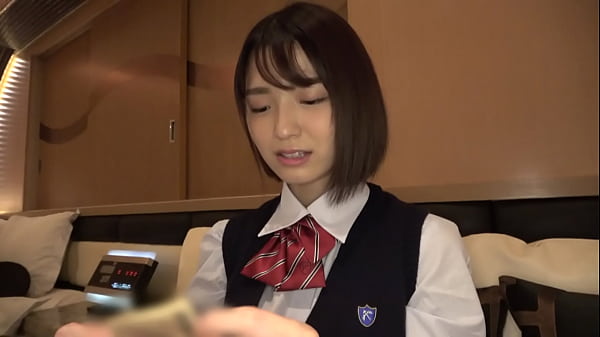 Pose impertinenti della ragazza