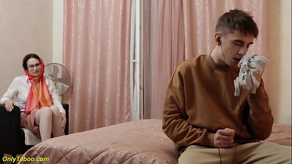 pau grande esticado madrasta apertado idiota