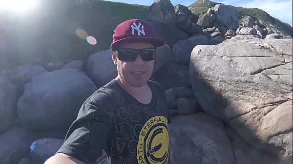 Dj Jhenni Cris Aprontando todas com o Joy na Praia