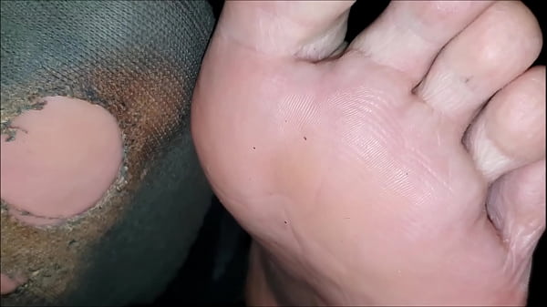 毁掉的五趾袜和赤脚在戏弄你