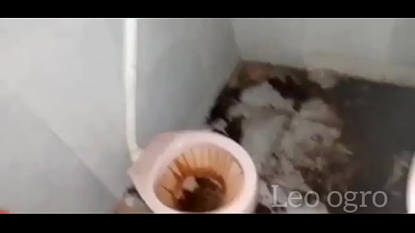 Beautiful Teen strips bukkake