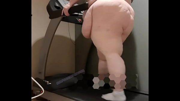 SSBBW EVAPORATEDMILKER HUGE BELLY &amp_ ASS ON TREADMILL
