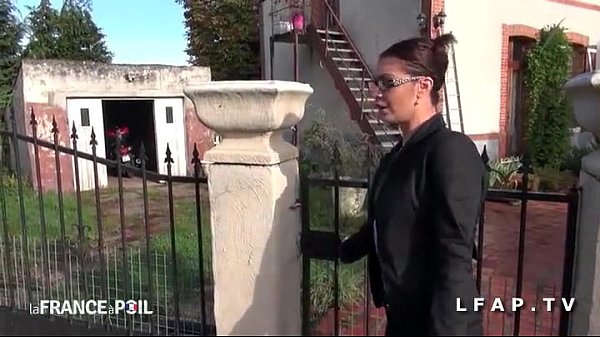 This French milf in lingerie gets her ass banged by the taximan