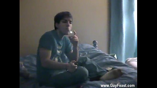 Sexe anal entre garçons gays Essayez comme ils peuvent, les gars ne peuvent pas courtiser les timides