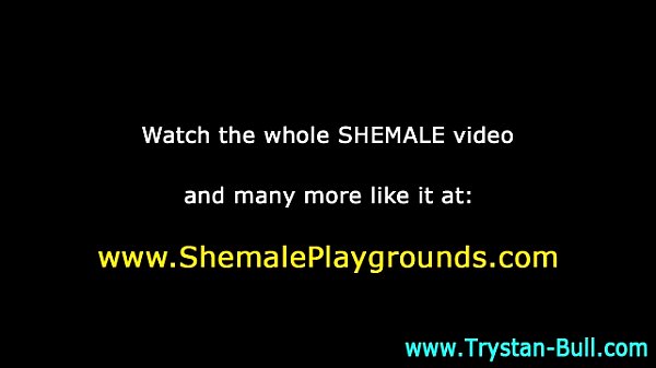 Lo spogliatoio della pornostar fa schifo